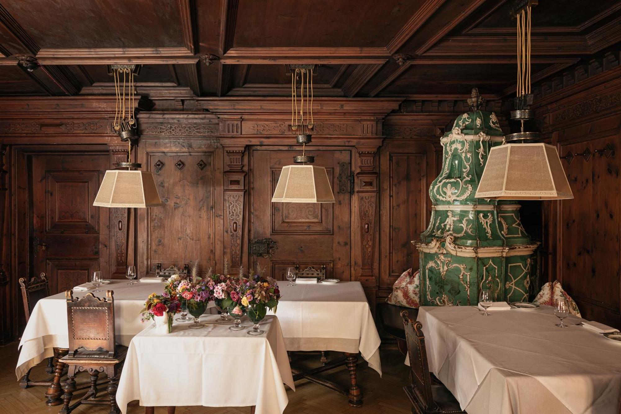Elephant Hotel 4*