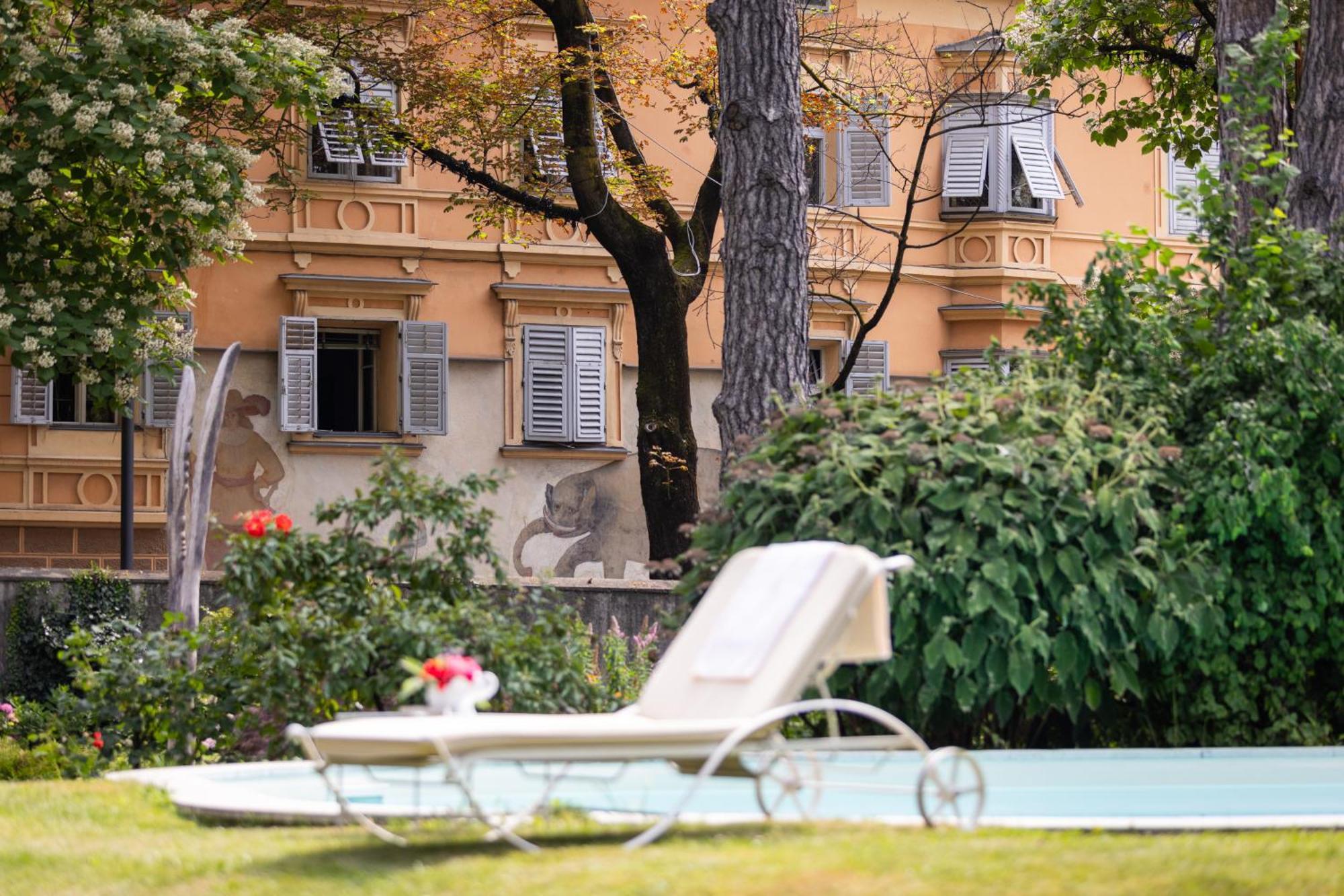 Hotel Elephant Bresanona